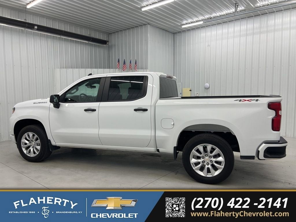 2025 Chevrolet Silverado 1500 Custom