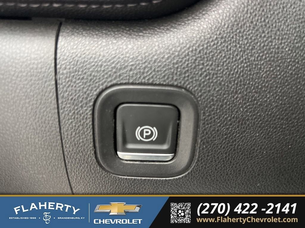 2022 Chevrolet Silverado 1500 LTD LT (2FL)