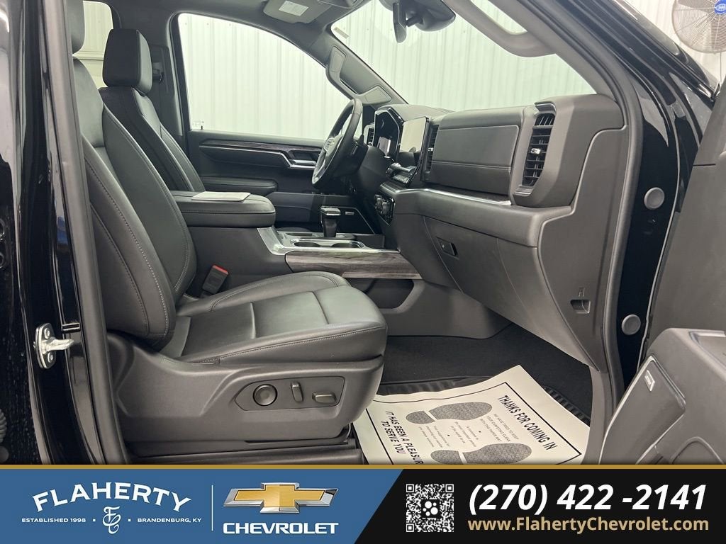 2025 Chevrolet Silverado 1500 LTZ