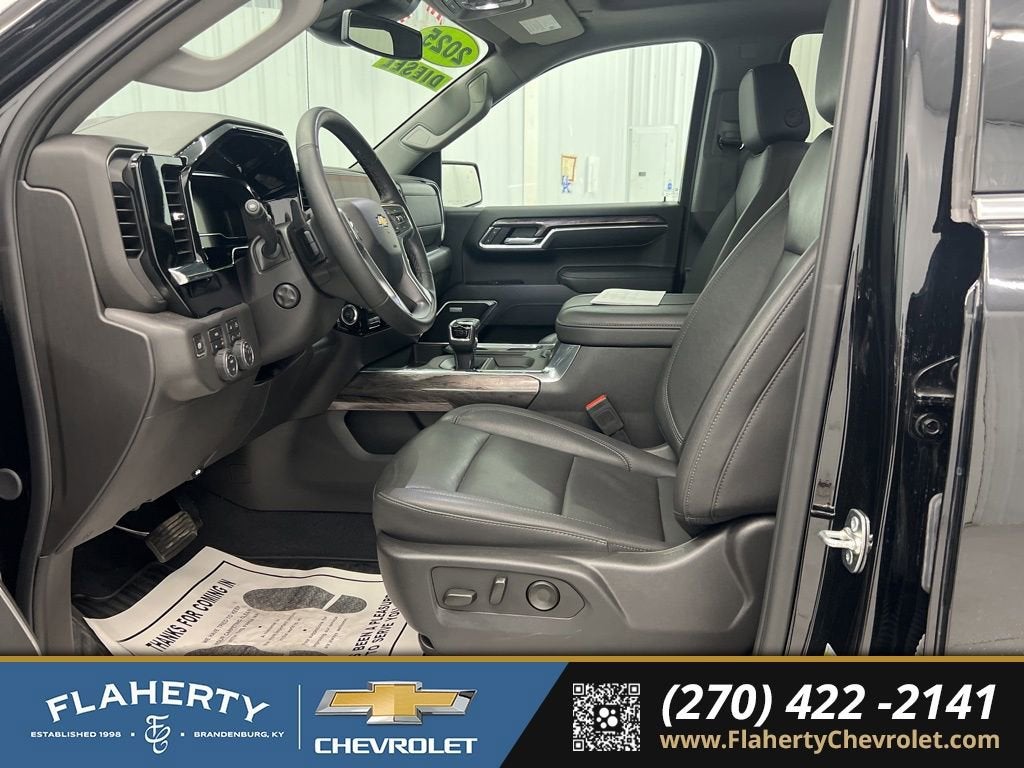 2025 Chevrolet Silverado 1500 LTZ