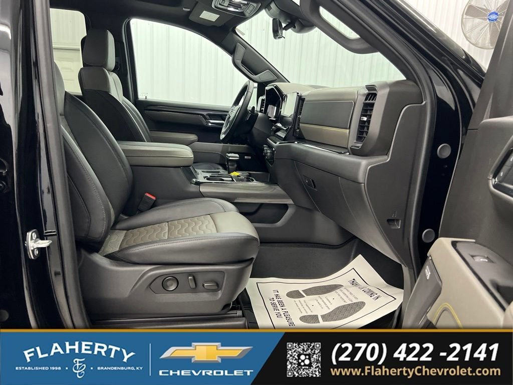 2025 Chevrolet Silverado 1500 ZR2