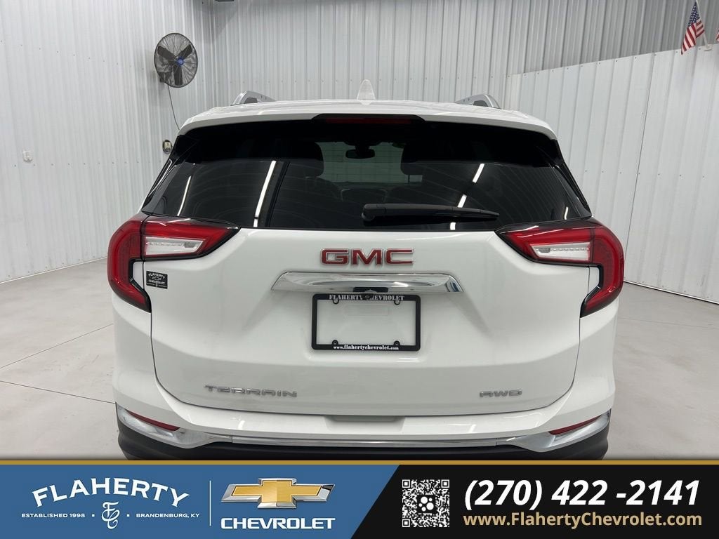 2024 GMC Terrain SLT