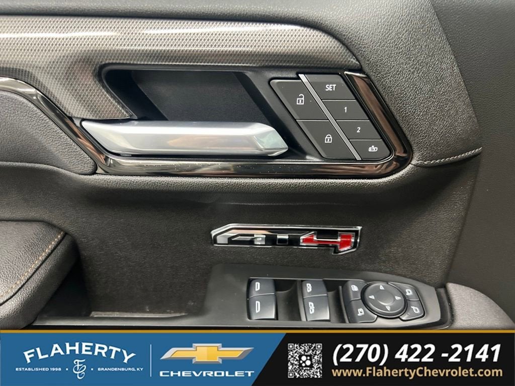2025 GMC Sierra 1500 AT4