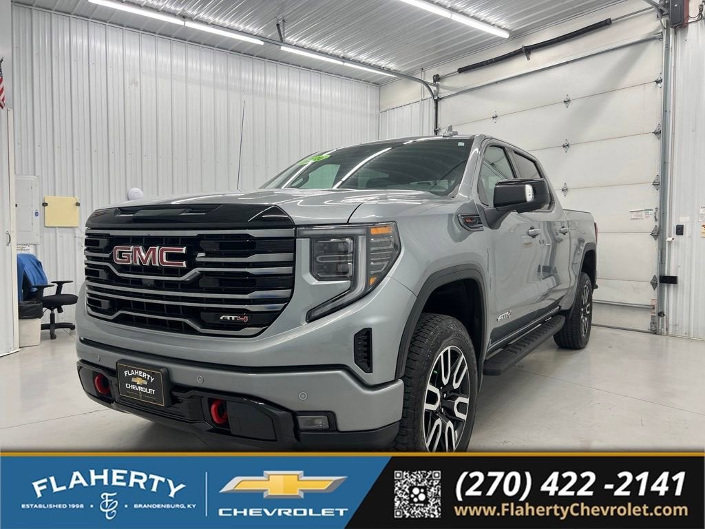 2025 GMC Sierra 1500 AT4