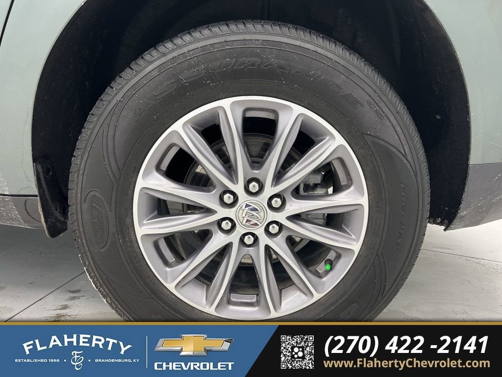 2023 Buick Enclave Essence