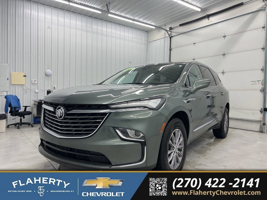 2023 Buick Enclave Essence