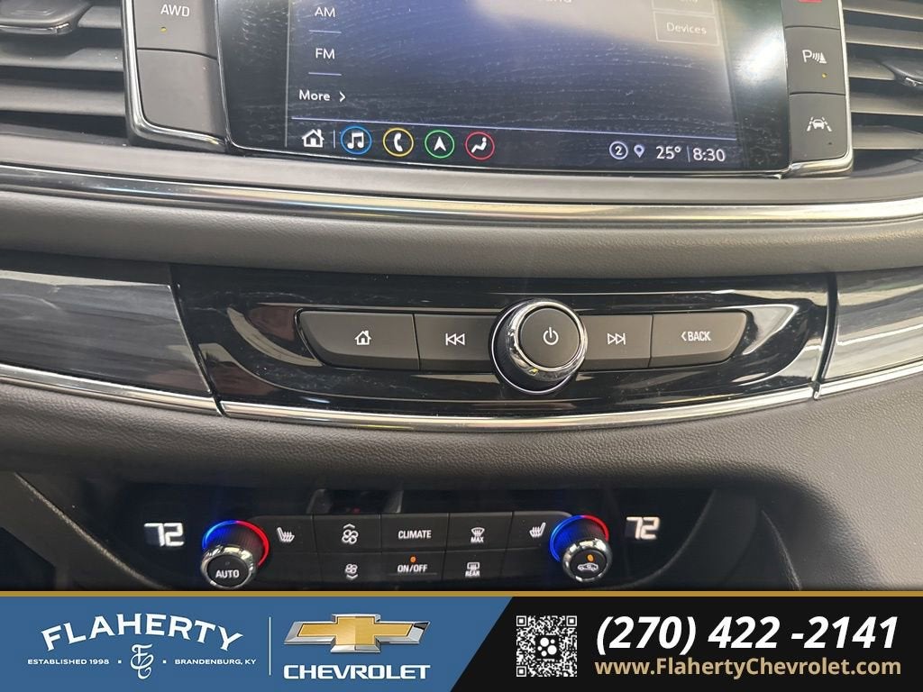 2023 Buick Enclave Essence