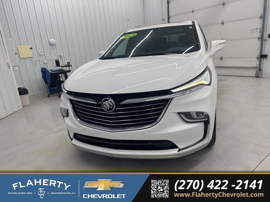 2023 Buick Enclave Essence