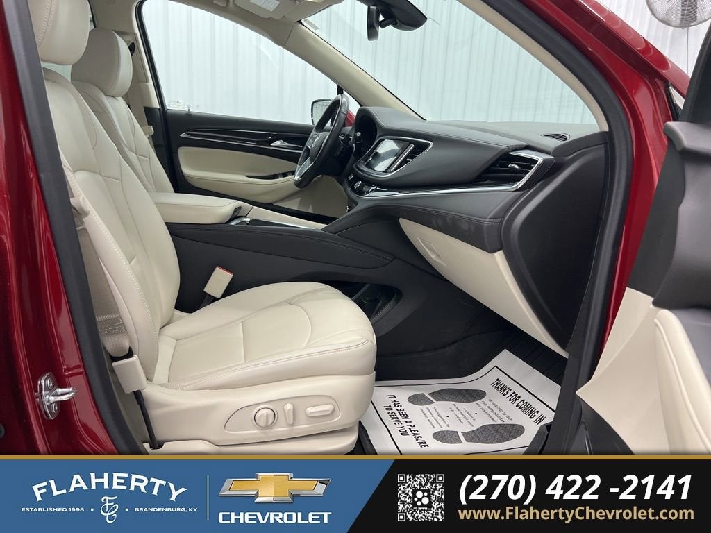 2023 Buick Enclave Essence