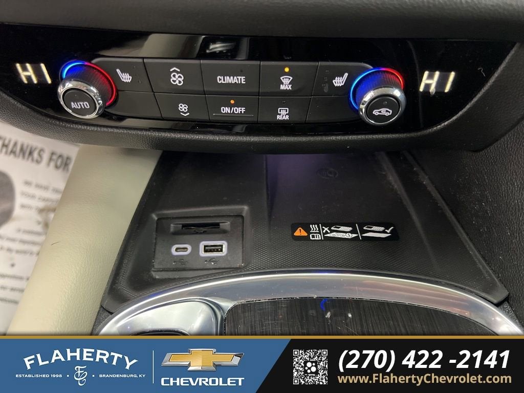 2023 Buick Enclave Essence