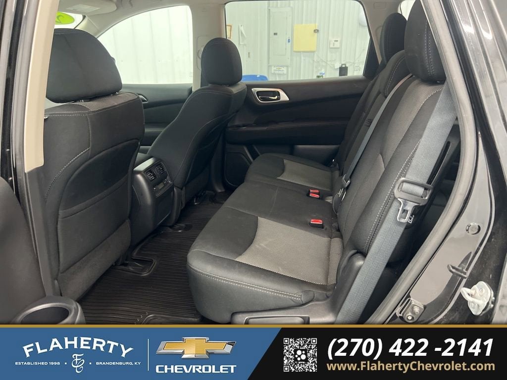 2017 Nissan Pathfinder S