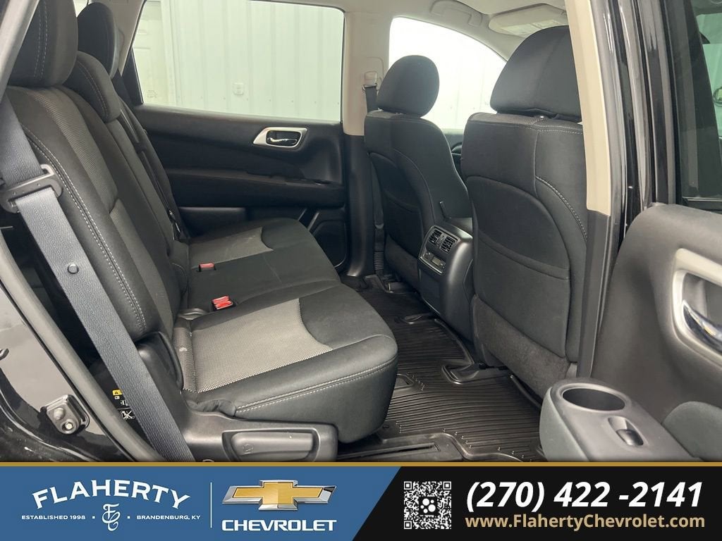 2017 Nissan Pathfinder S