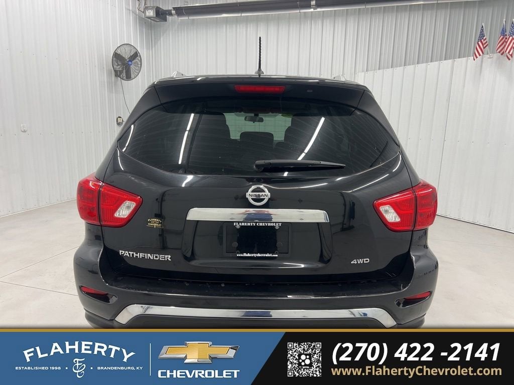 2017 Nissan Pathfinder S