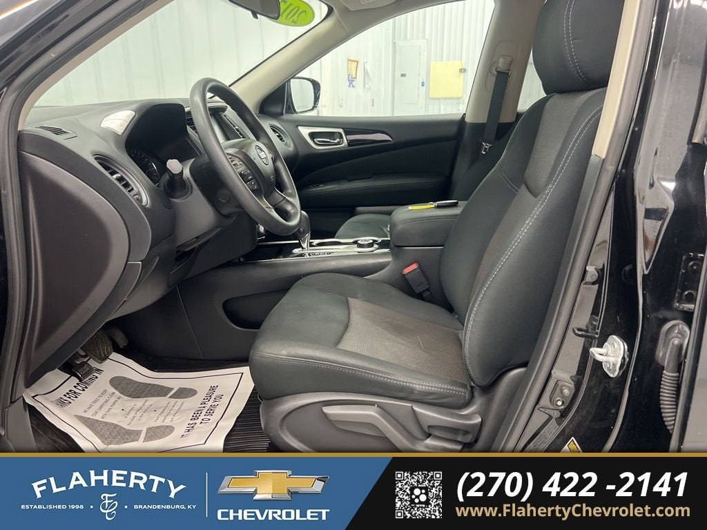 2017 Nissan Pathfinder S