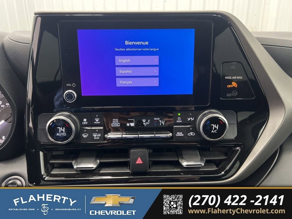 2024 Toyota Highlander LE