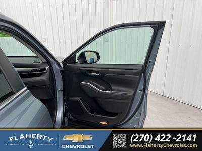 2024 Toyota Highlander LE