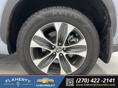 2024 Toyota Highlander LE