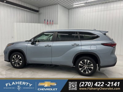 2024 Toyota Highlander LE