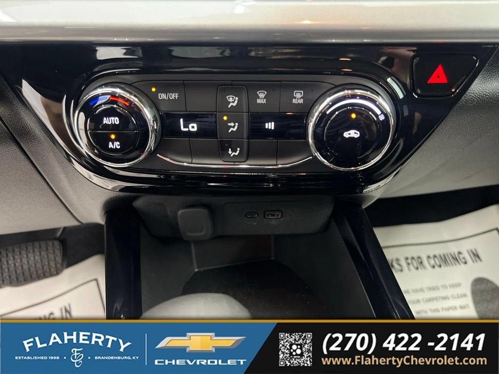 2025 Chevrolet Trax LT