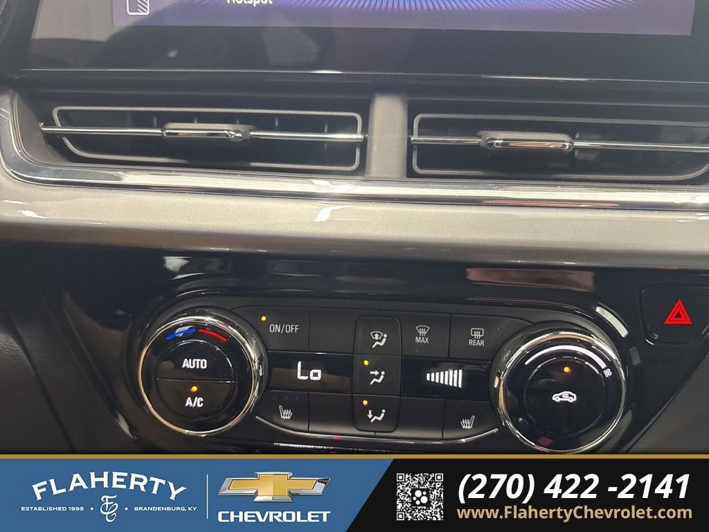 2025 Chevrolet Trax LT