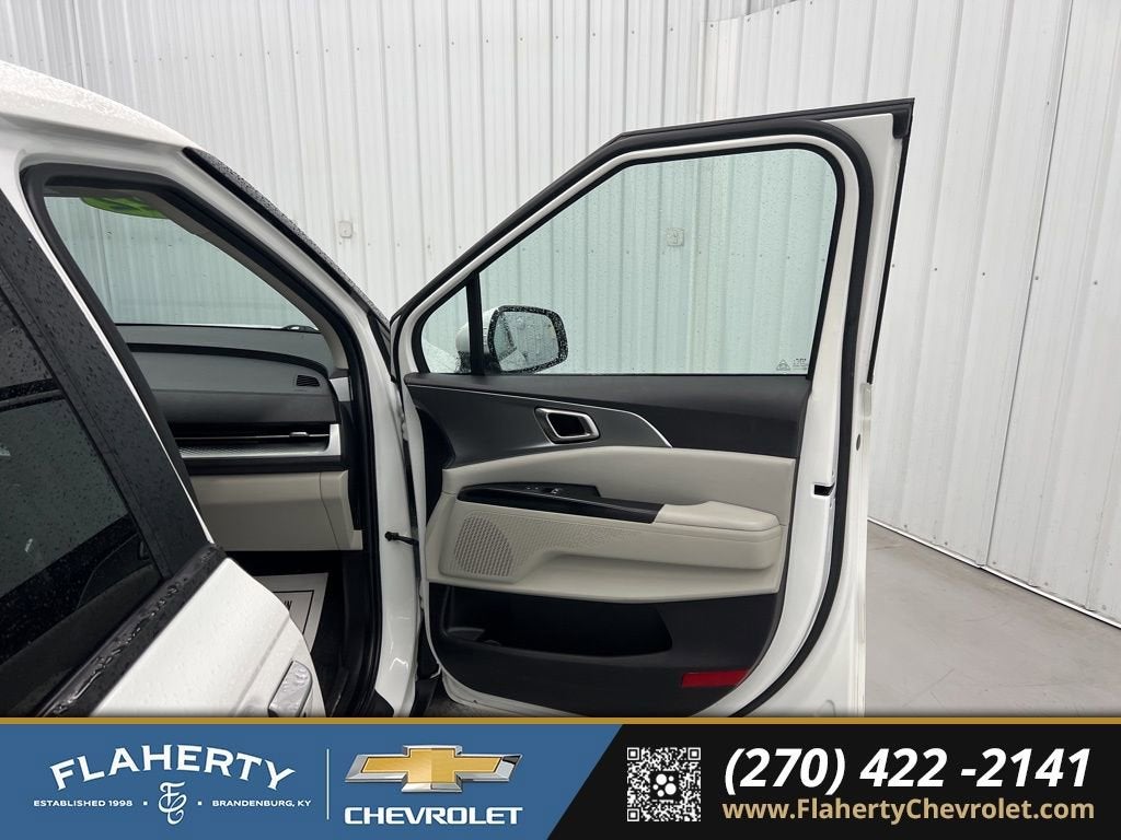 2022 Kia Carnival LXS