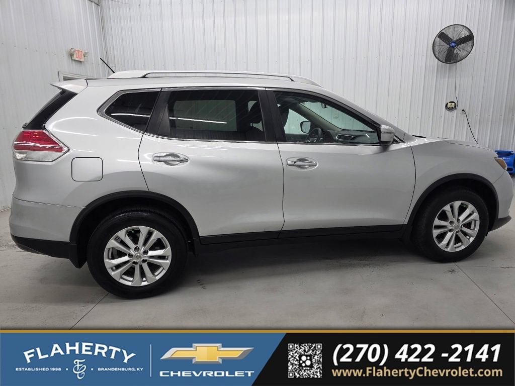 2016 Nissan Rogue SV